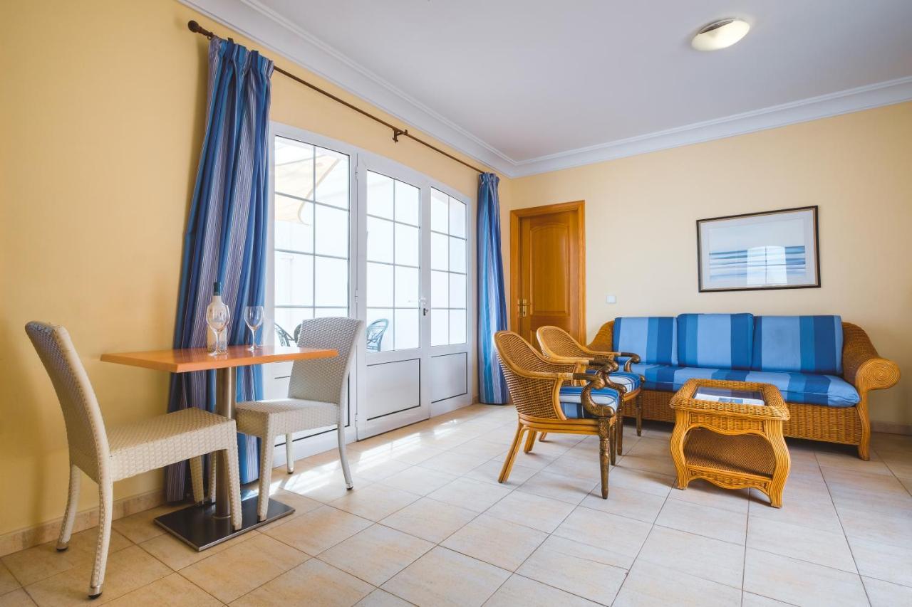 Two-Bedroom Apartment Hot Tub