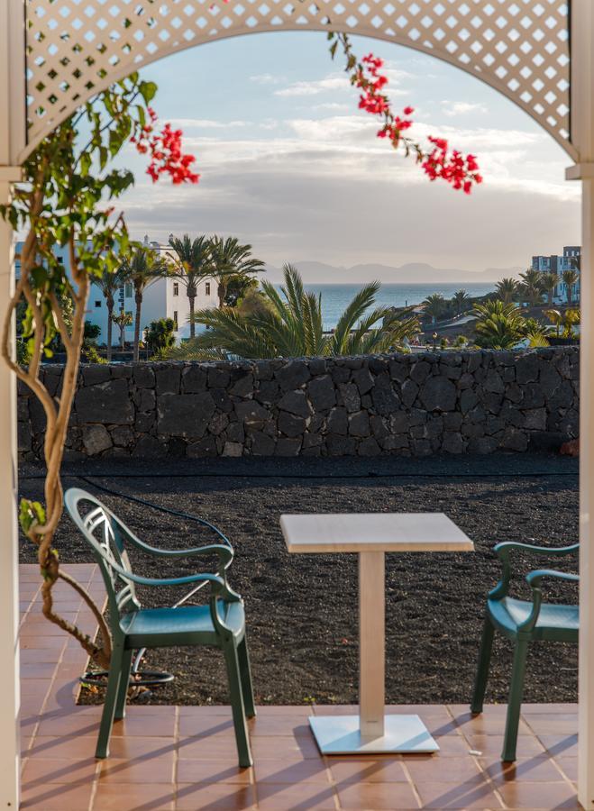 Two-Bedroom Apartment Sea View